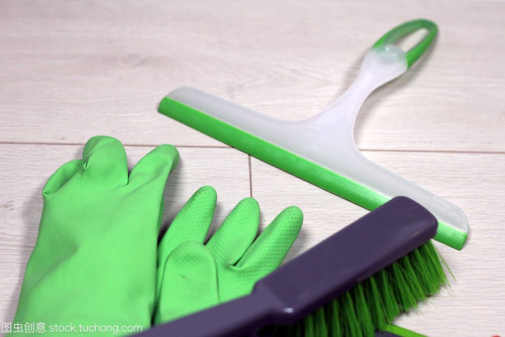 清洁的家居理念 从传统用品到智能软件的全方位指南